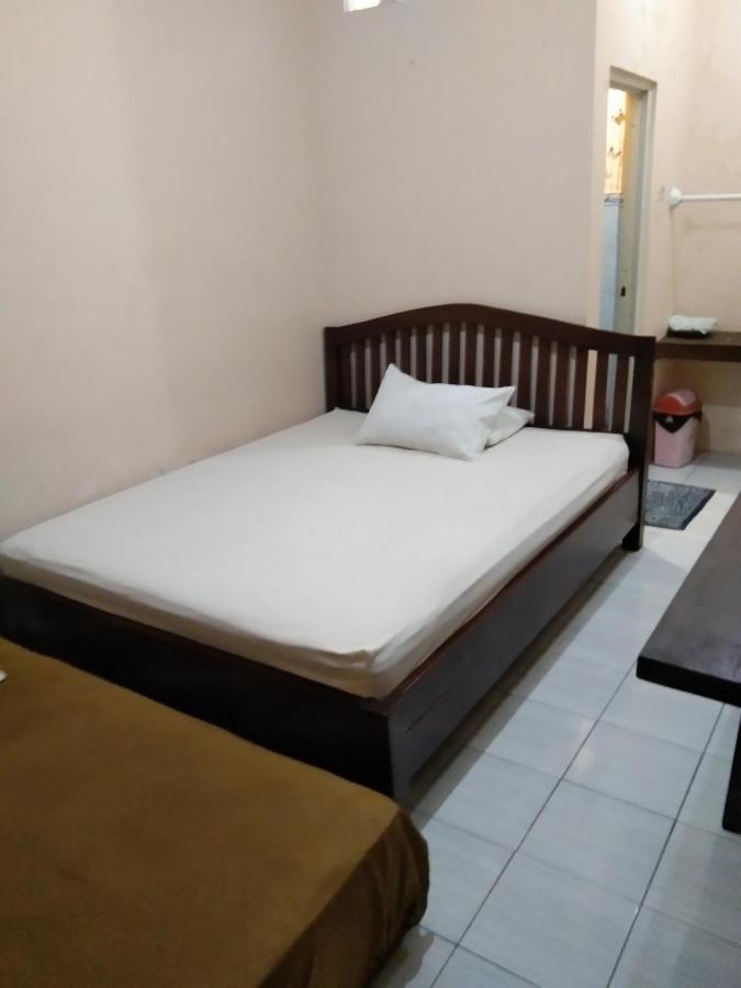 Canary Guesthouse Yogyakarta Bagian luar foto