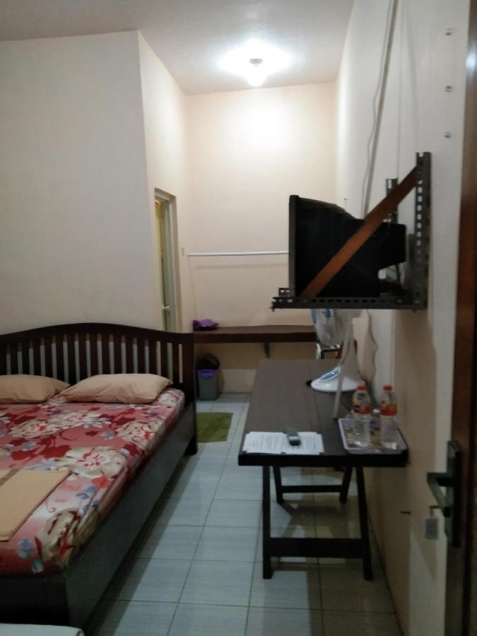 Canary Guesthouse Yogyakarta Bagian luar foto