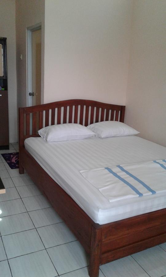 Canary Guesthouse Yogyakarta Bagian luar foto